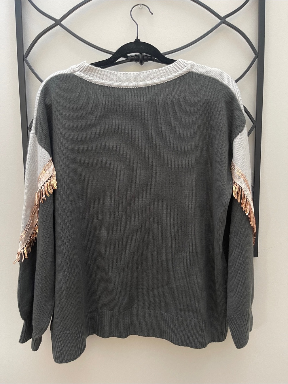 Color Block Fringe Trim Vintage-Style Western Sweater - Picture 4 of 4
